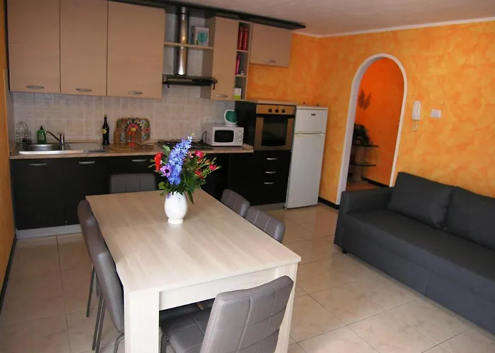 Semesterbostad Casa Mary