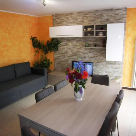 Casa Mary * סן סירו