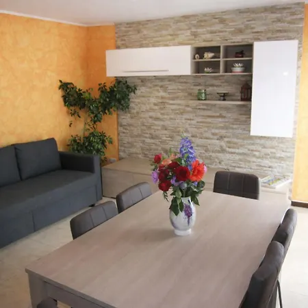 Casa Mary * Сан-Сиро