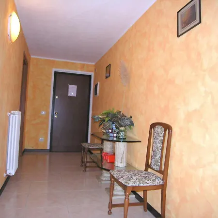 Casa Mary Сан-Сиро
